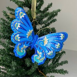 Hallmark Keepsake Graceful Butterfly 2019 Metal Christmas Ornament